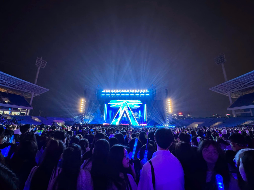 Câu chuyện SOLSE: Phô mai Hun khói SOLSE "cứu đói" tại concert Anh trai Say hi