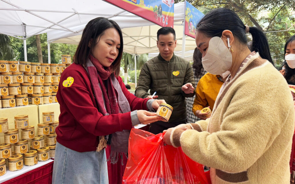 Tập đoàn Nguyễn Hồng