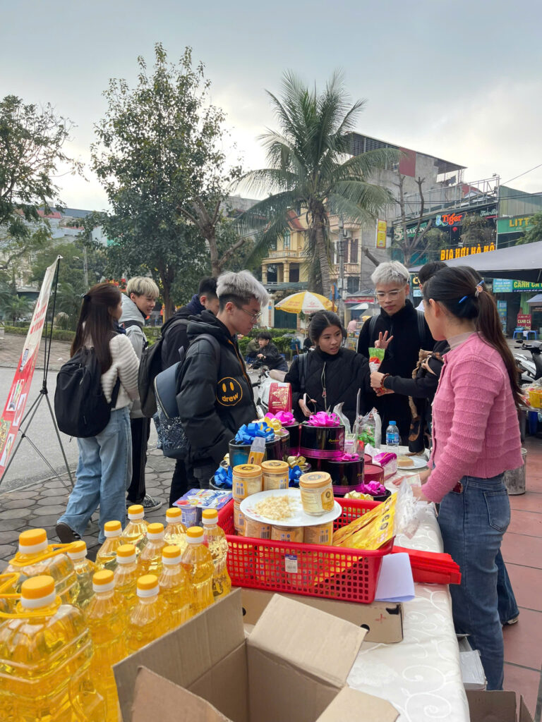 Tập đoàn Nguyễn Hồng tổ chức gian hàng giới thiệu sản phẩm Nga hấp dẫn