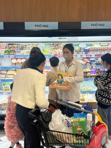 Tập đoàn Nguyễn Hồng tổ chức chương trình trải nghiệm sản phẩm Ruốc Phô mai SOLSE