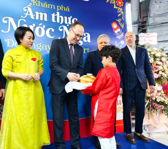 Chính thức ra mắt “Russia Corner” – Góc hàng Nga đầu tiên tại hệ thống WinMart
