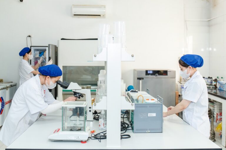 Phòng Nghiên cứu, Công ty TNHH Nguyễn Hồng